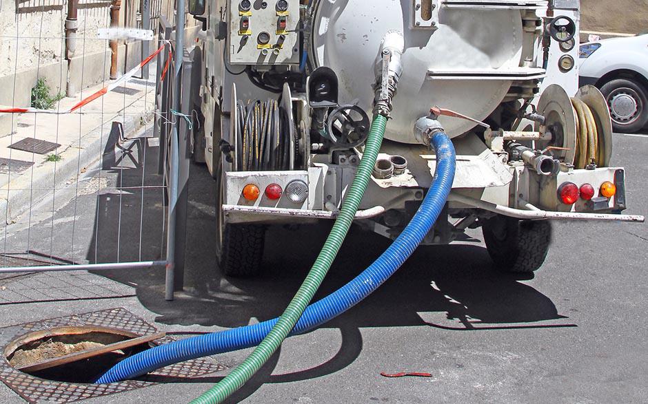 comment déboucher un wc bouché Vitry-sur-Seine